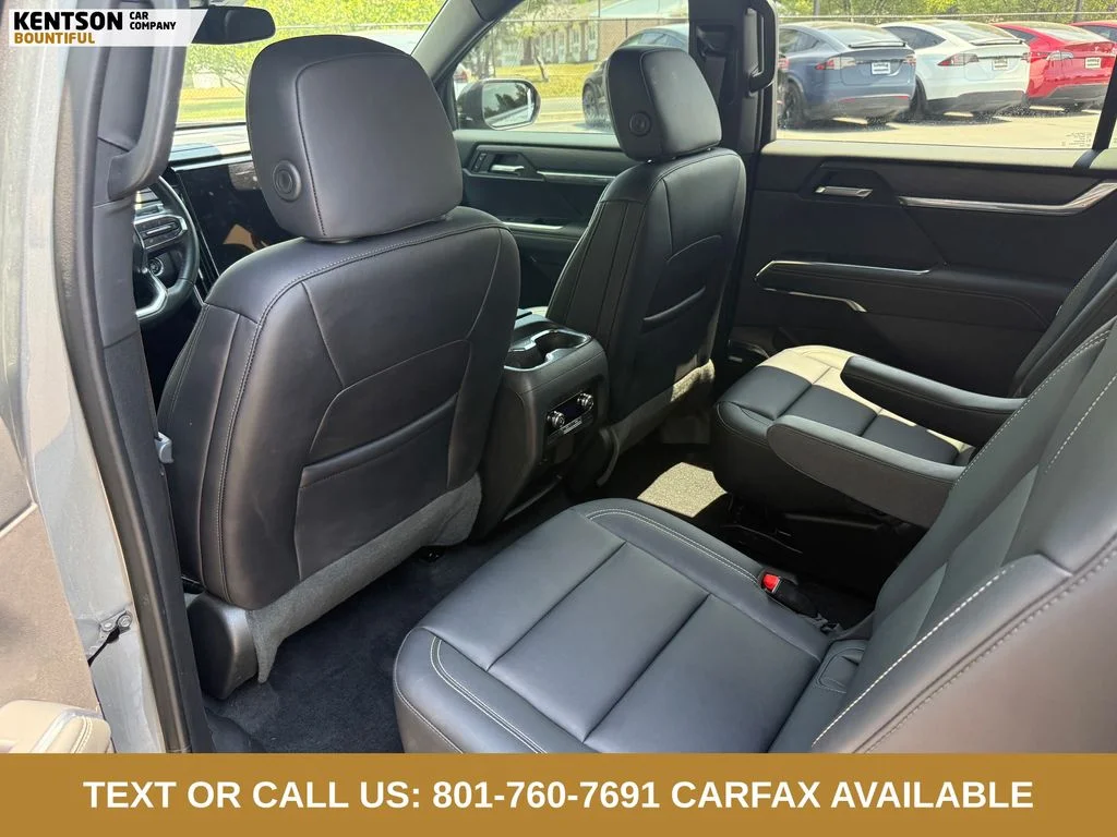 Used 2025 Gray GMC Elevation image 34