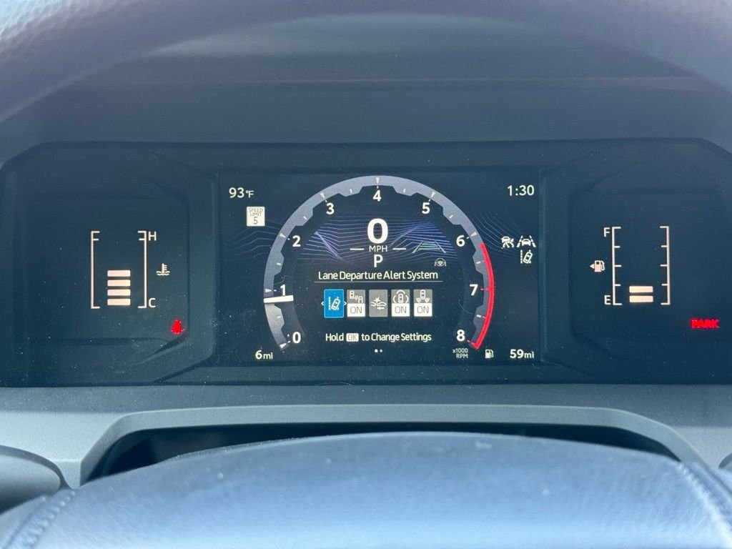 2025 Toyota Tacoma SR5 - Photo 18