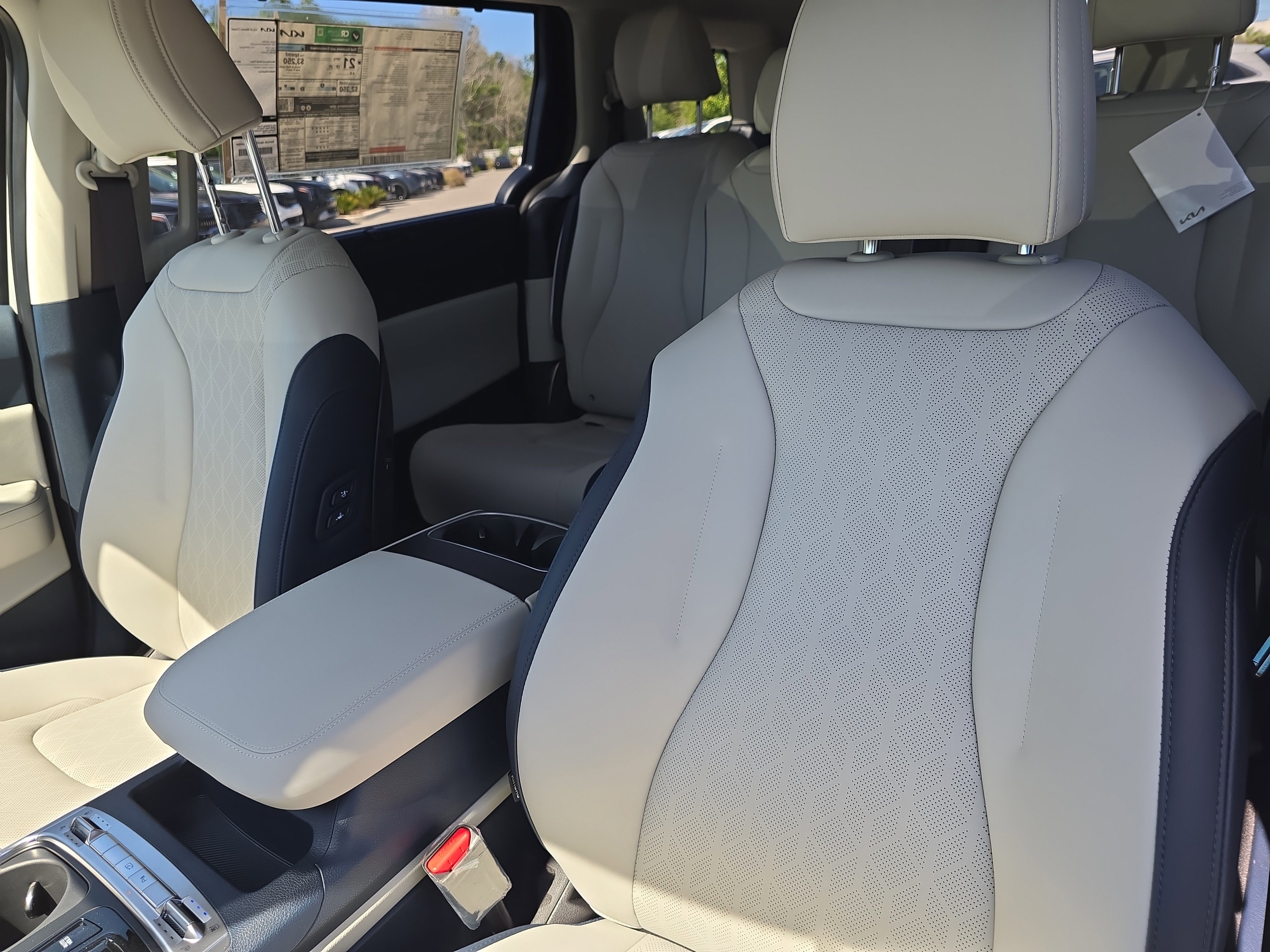 New 2026 Ceramic Silver Kia SX image 23
