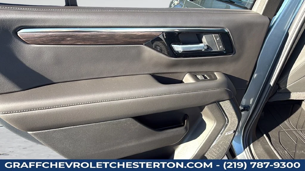 2027 Chevrolet Tahoe Z71 - Photo 41