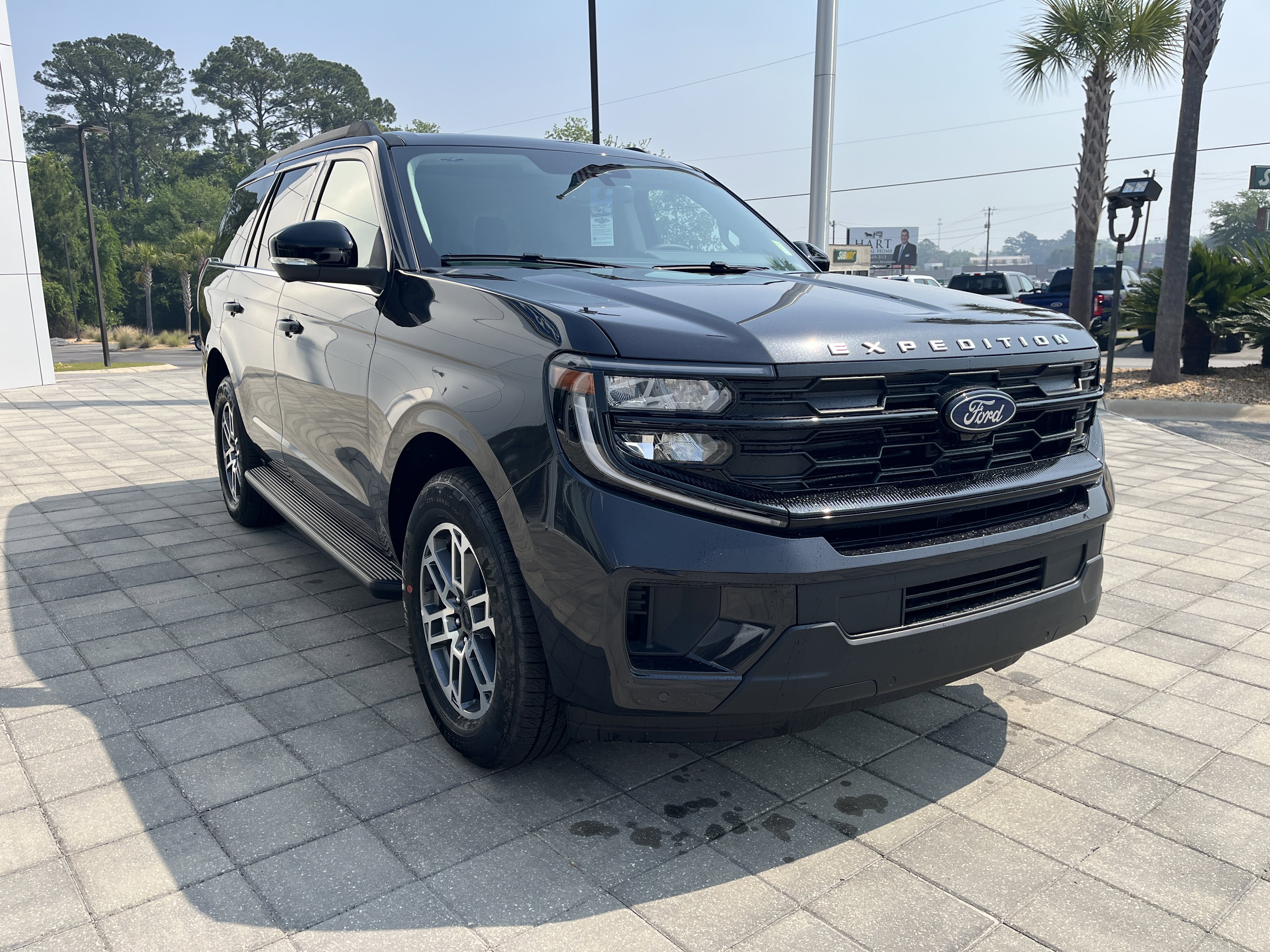New 2026 Dark Matter Gray Metallic Ford Active image 8