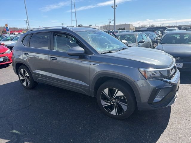 2024 Volkswagen Taos SE