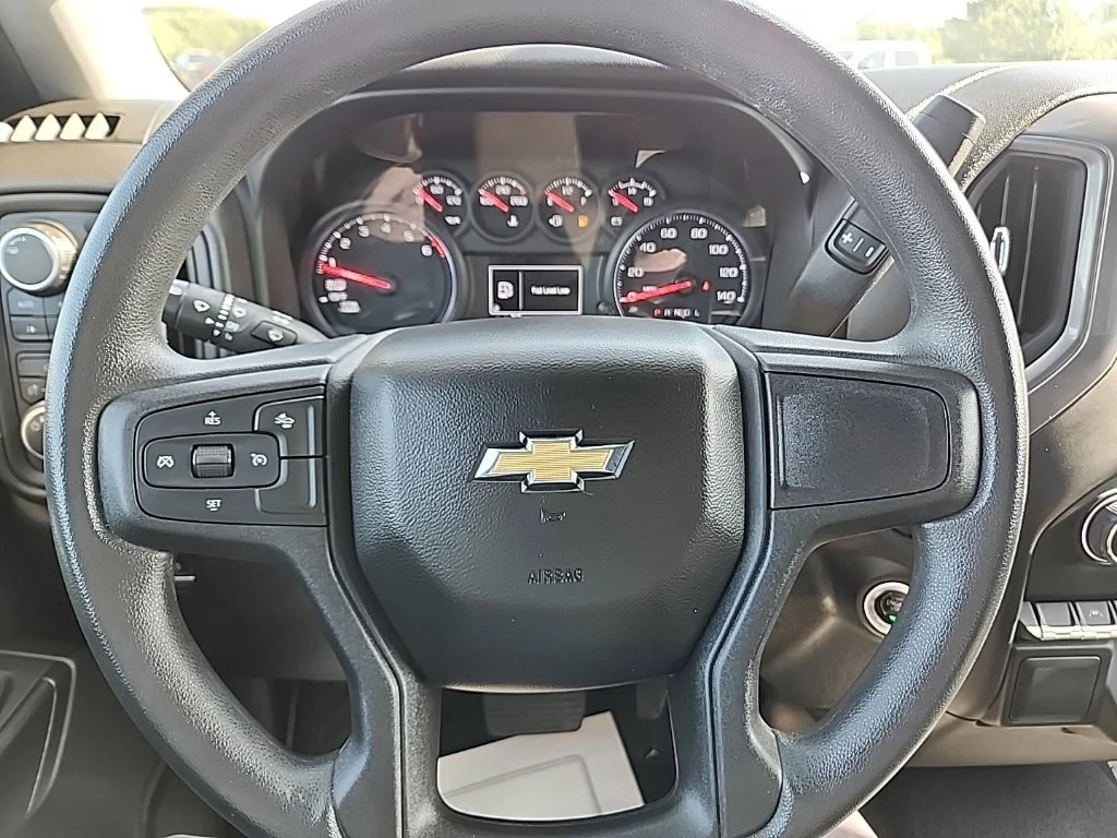 Used 2023 Gray Chevrolet Custom image 17