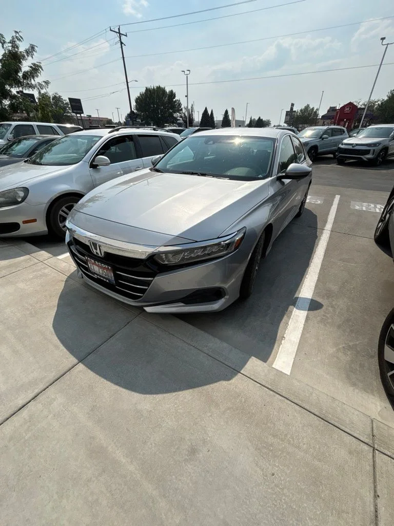 Used 2021 Lunar Silver Metallic Honda Base image 2