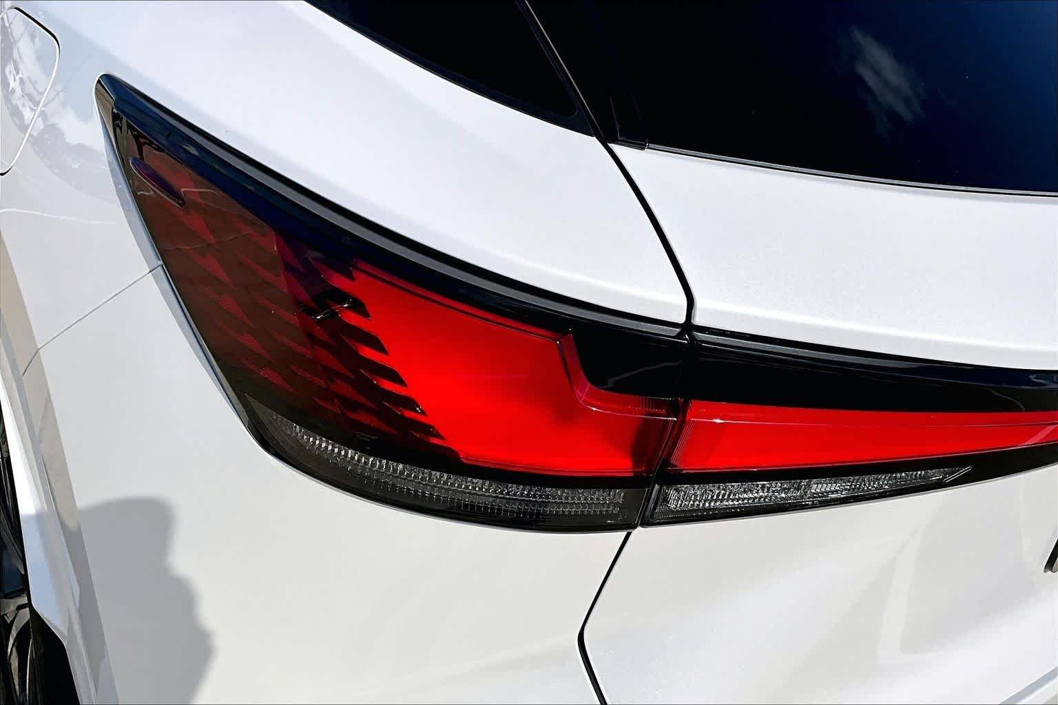 Used 2025 Eminent White Pearl Lexus  image 29