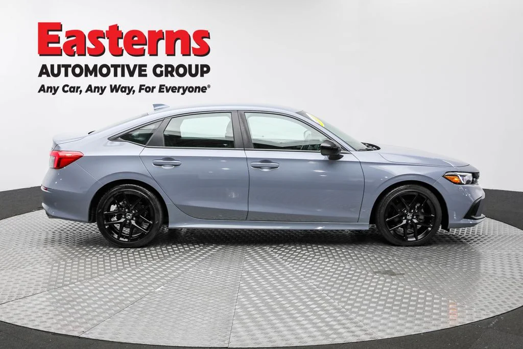 Used 2024 Gray Honda Sport image 4