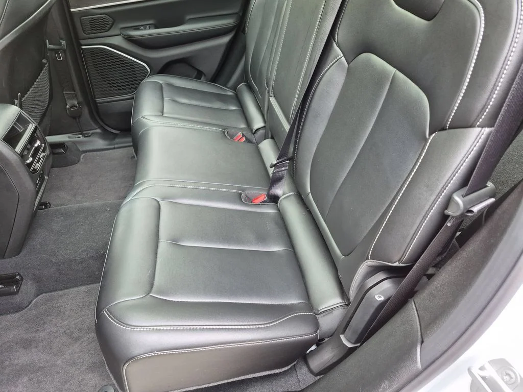 Used 2026 White Jeep Limited image 25