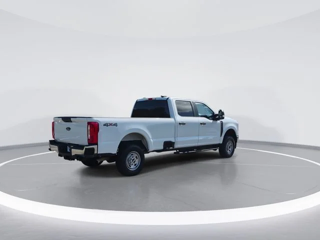 Used 2024 White Ford XL image 8