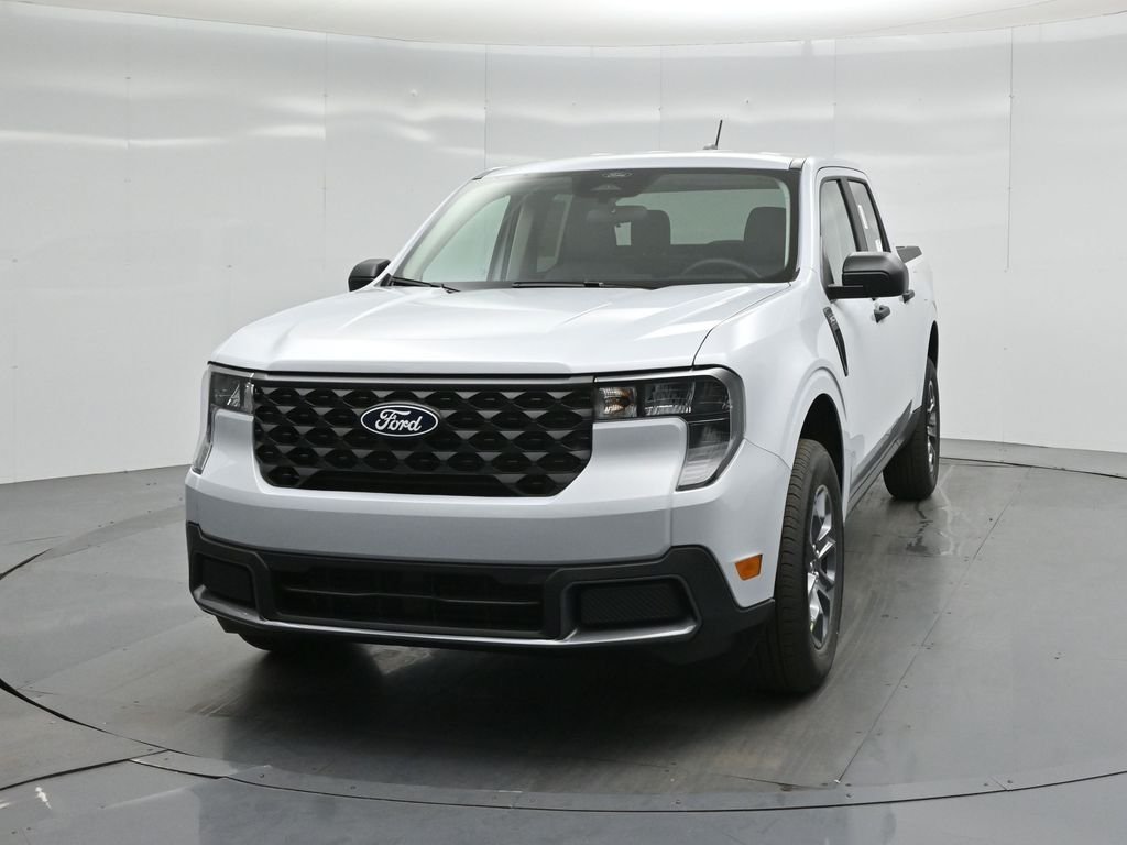 New 2026 Space White Metallic Ford XLT image 46