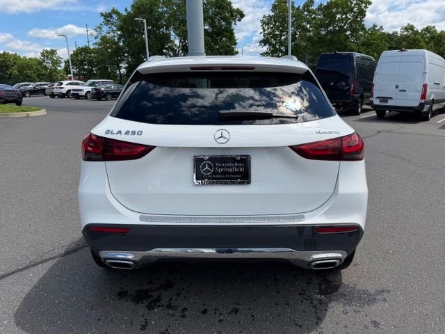 Used 2022 White Mercedes-Benz GLA 250 image 6