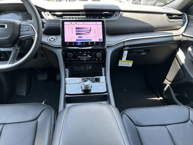 2025 Jeep Grand Cherokee Limited - Photo 15