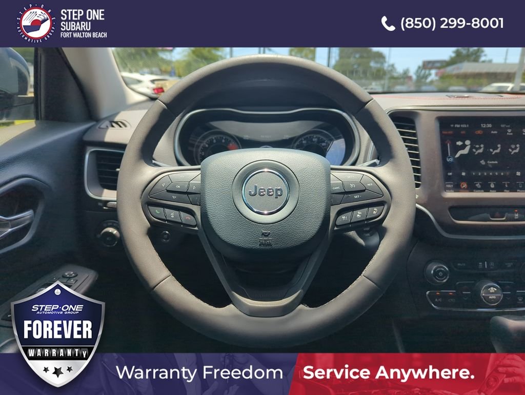 Used 2022 White Jeep Trailhawk image 17