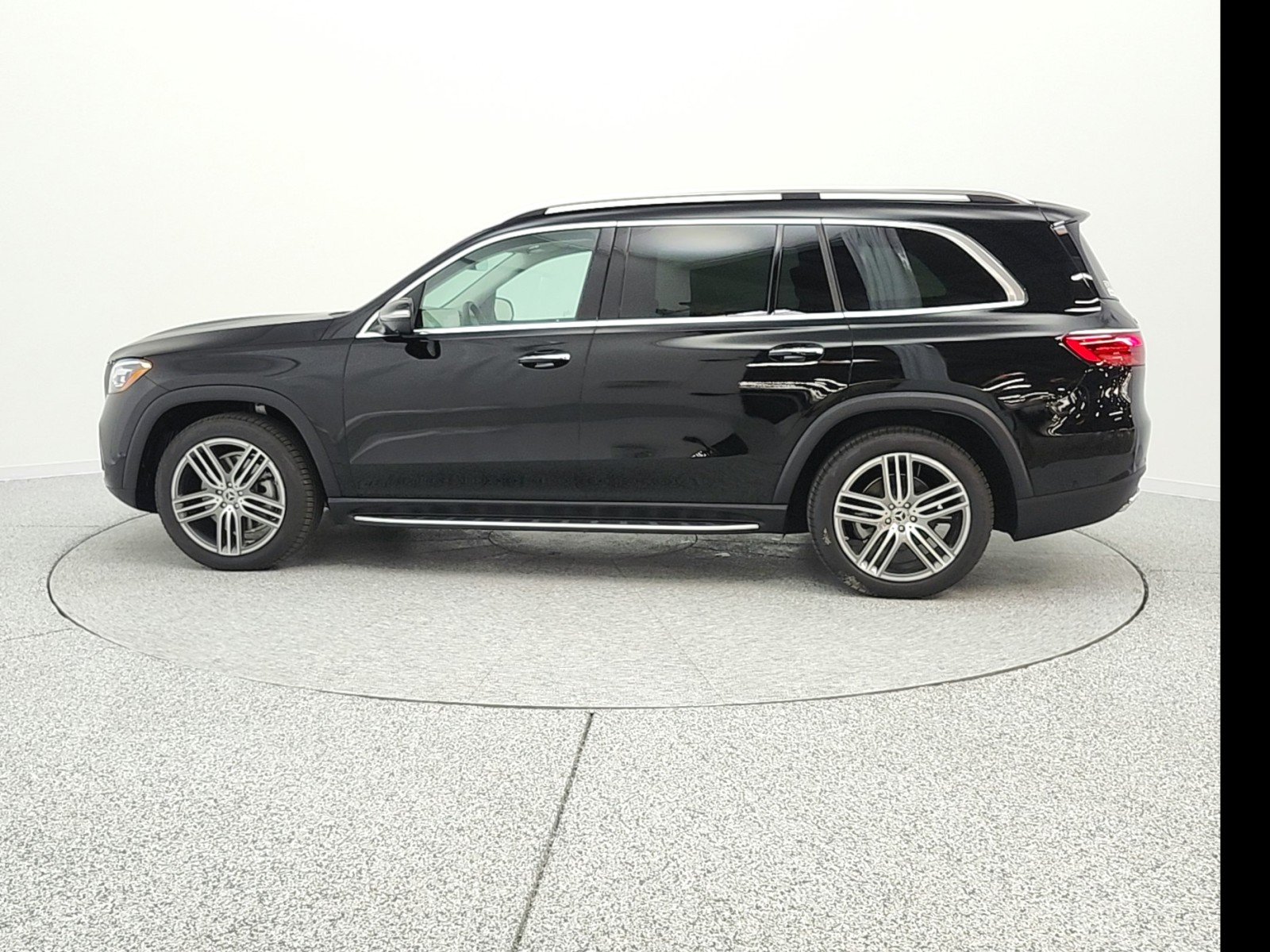 2026 Mercedes-Benz GLS Base - Photo 8