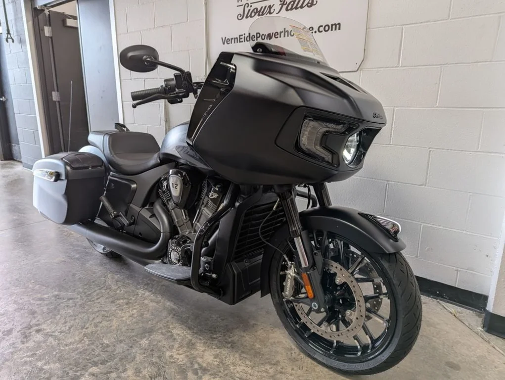 New 2026 BLACK SMOKE Indian Motorcycle  image 2