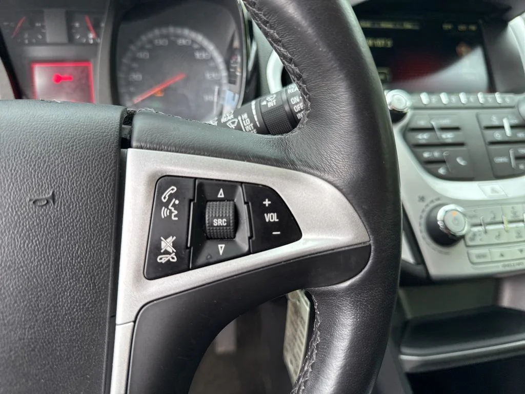 Used 2017 Red GMC SLE-2 image 26
