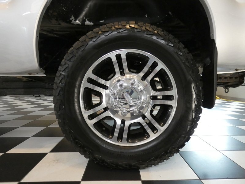Used 2013 INGOT SILVER META Ford Crew Cab Platinum SRW image 6