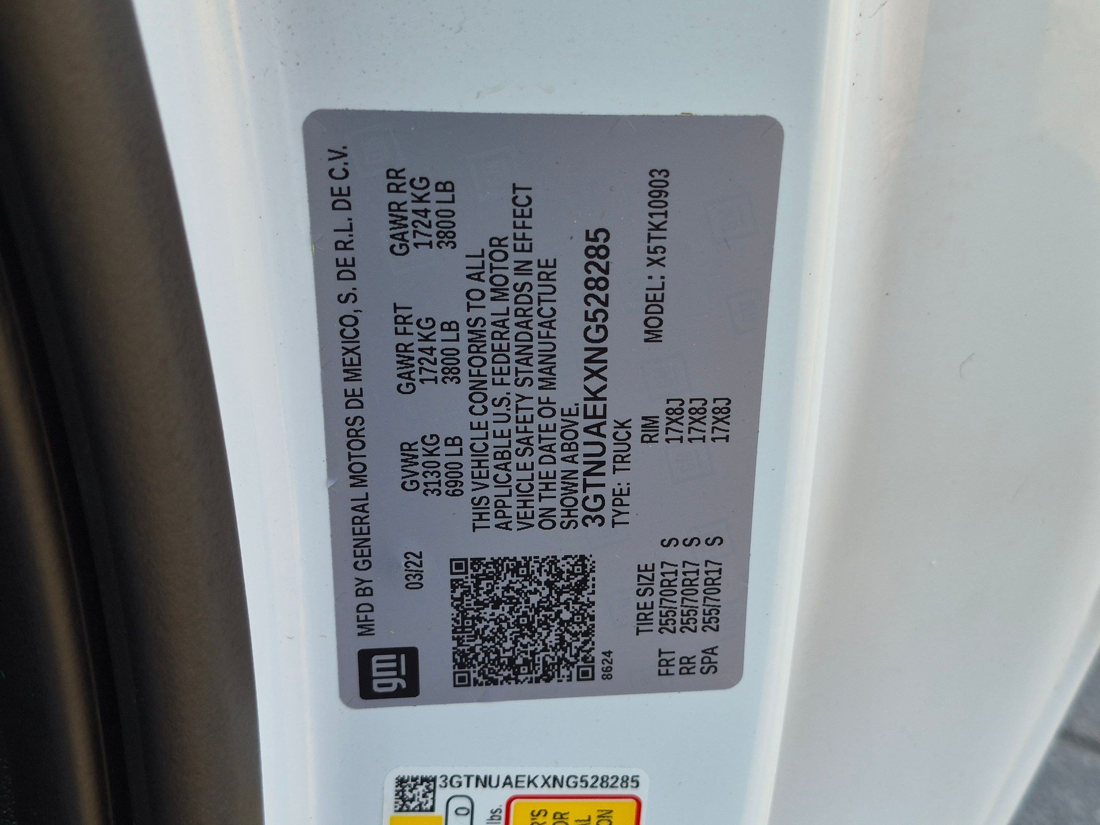 Used 2022 Summit White GMC Pro image 29