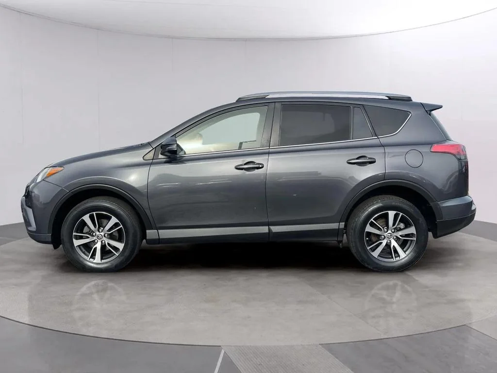 Used 2017 Toyota RAV4 XLE with VIN JTMWFREV2HJ104139 for sale in Racine, WI