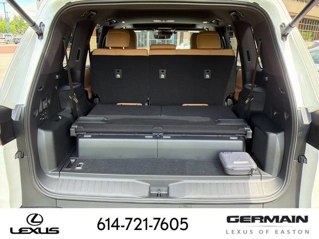 New 2026 Eminent White Pearl Lexus LX 700h LUXURY image 12