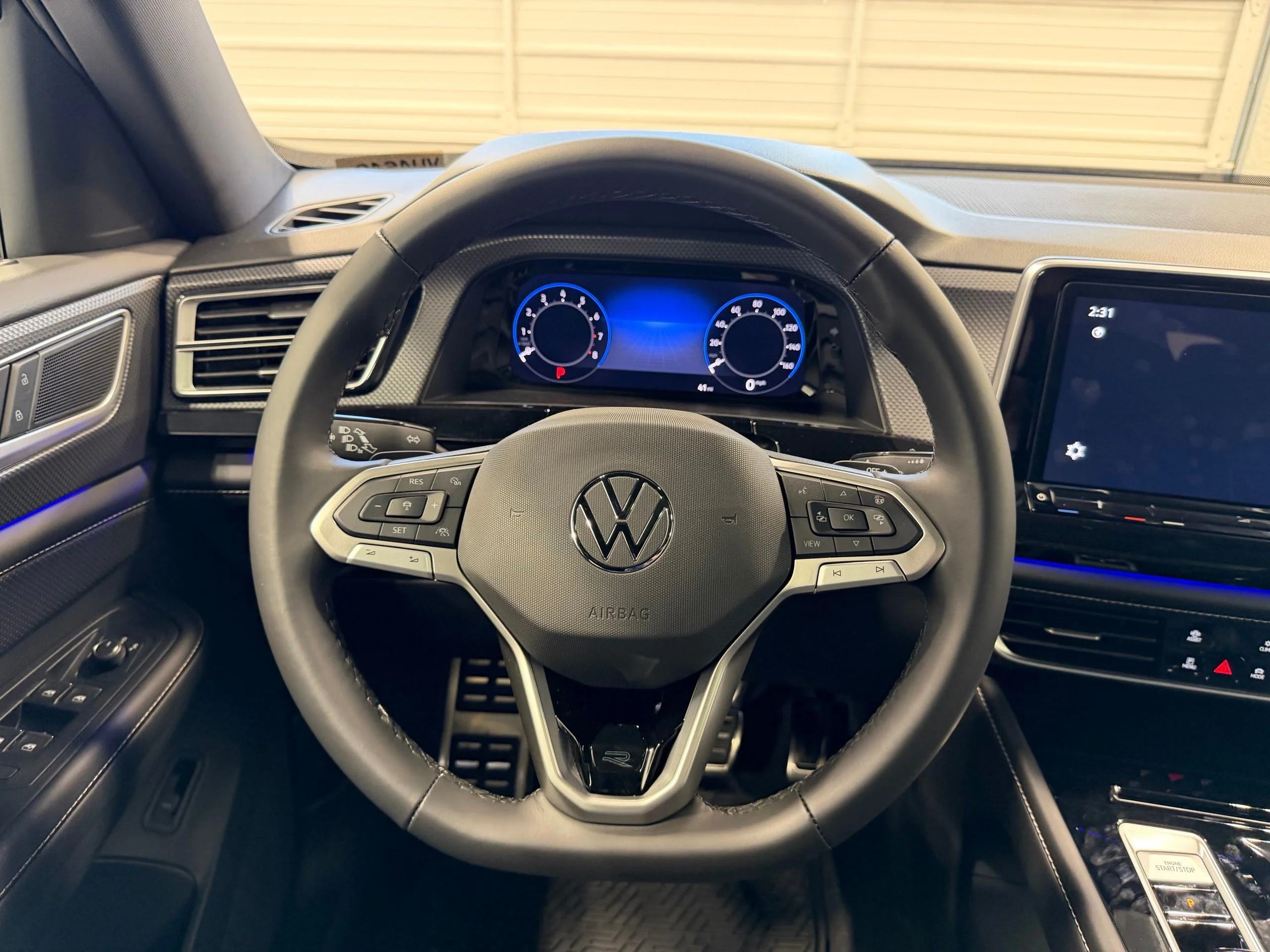 2026 Volkswagen Atlas Cross Sport SEL R-LINE - Photo 34