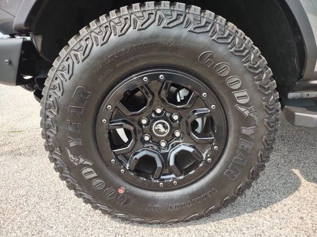 Certified Used 2024 Gray Metallic Ford Wildtrak image 27