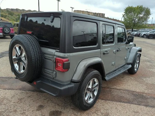 Used 2018 Gray Jeep Unlimited Sahara image 4