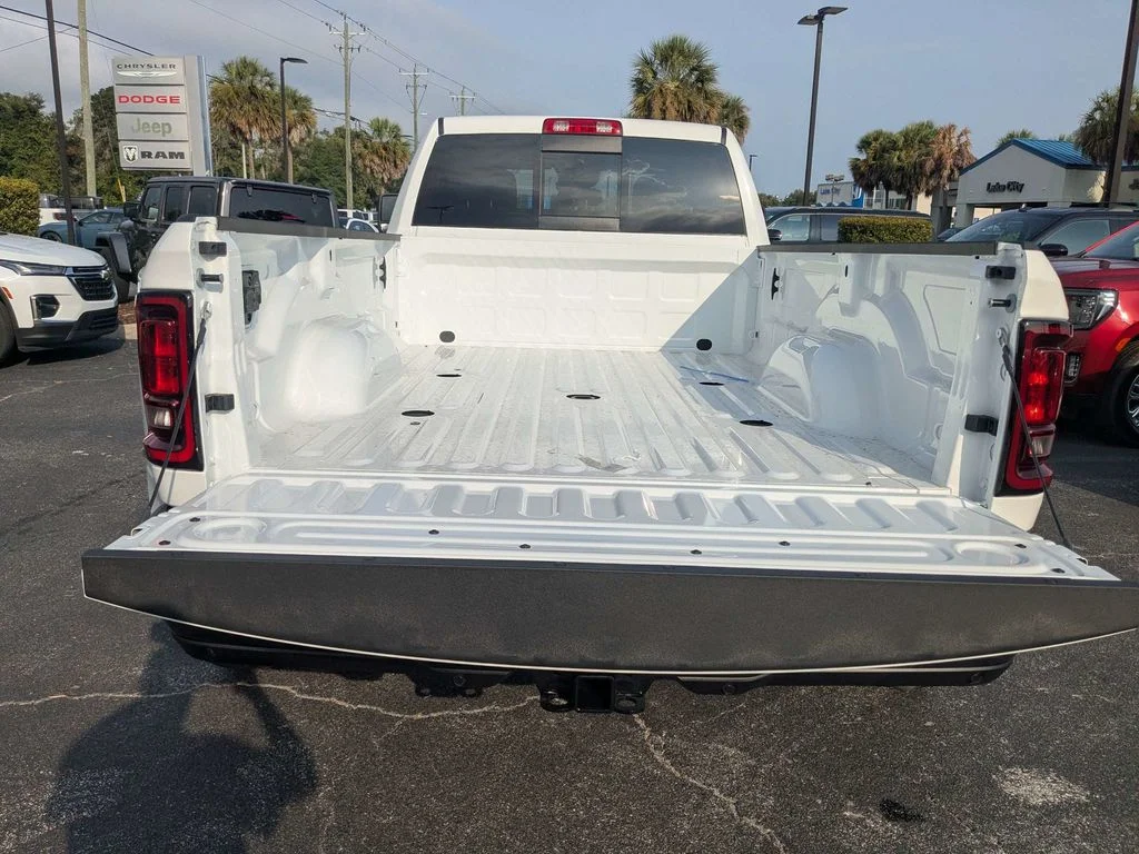 New 2026 Bright White Clear-Coat Exterior Paint RAM Tradesman image 12