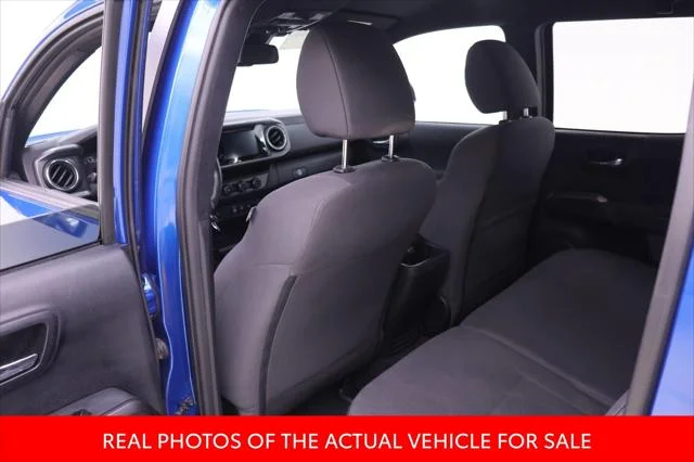 Certified Used 2018 BLAZING BLUE PEARL Toyota  image 13