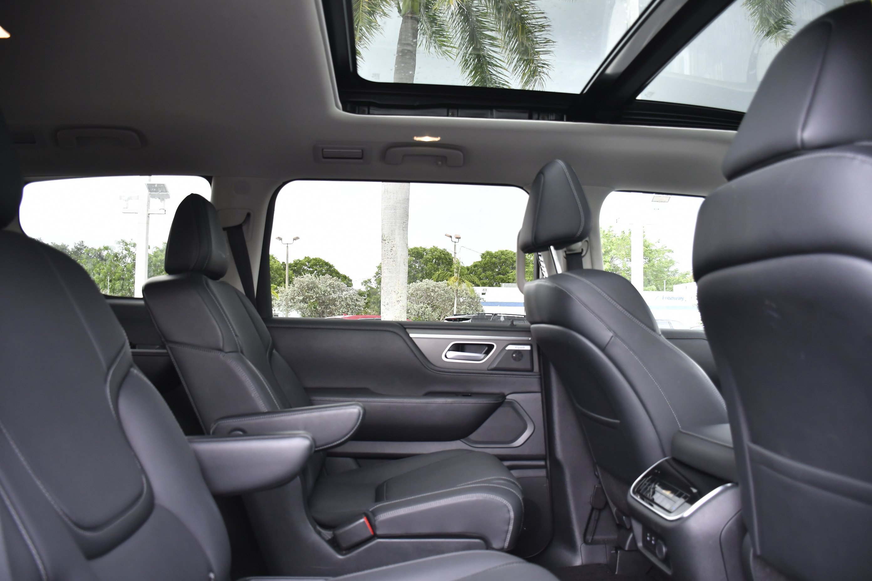 Certified Used 2025 Black Obsidian INFINITI PURE image 27