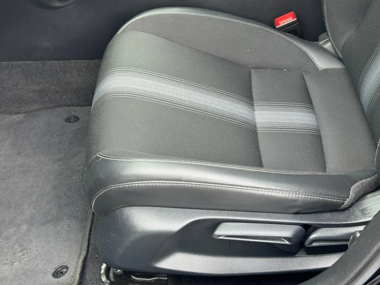 2024 Honda Civic Sport - Photo 18