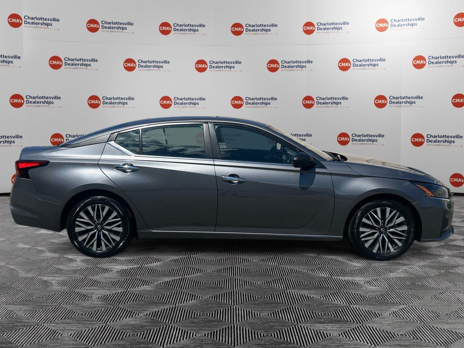 Used 2024 Gun Metallic Nissan 2.5 SV image 6