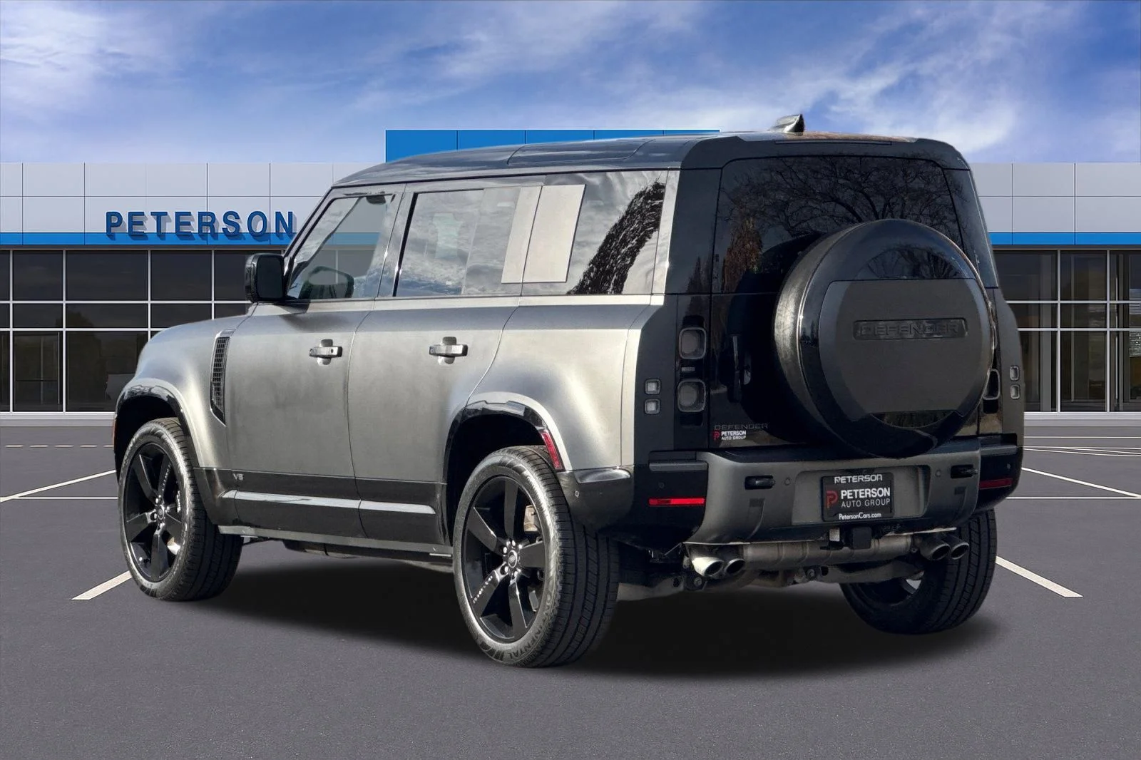 Used 2025 Gray Land Rover V8 image 6