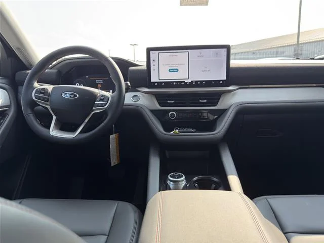 New 2026 Space White Metallic Ford Active image 29