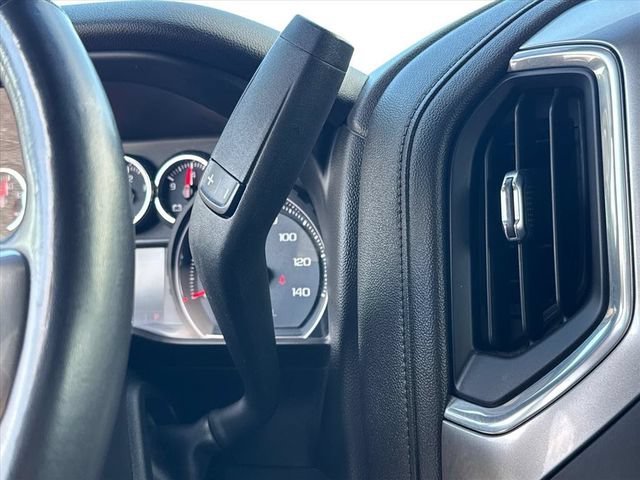 Used 2019 SUMMIT WHITE Chevrolet RST image 25