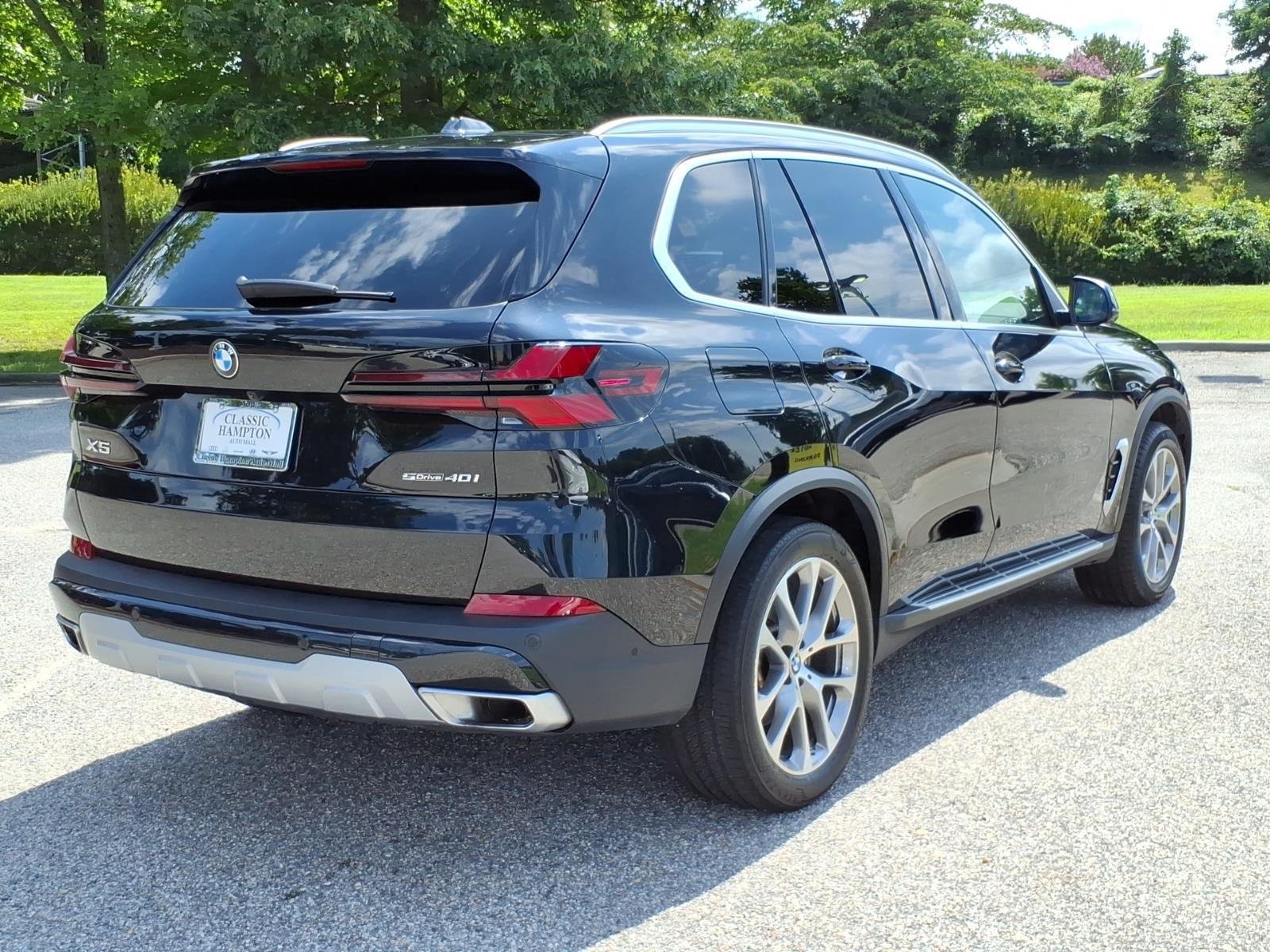 Used 2026  BMW sDrive40i image 8