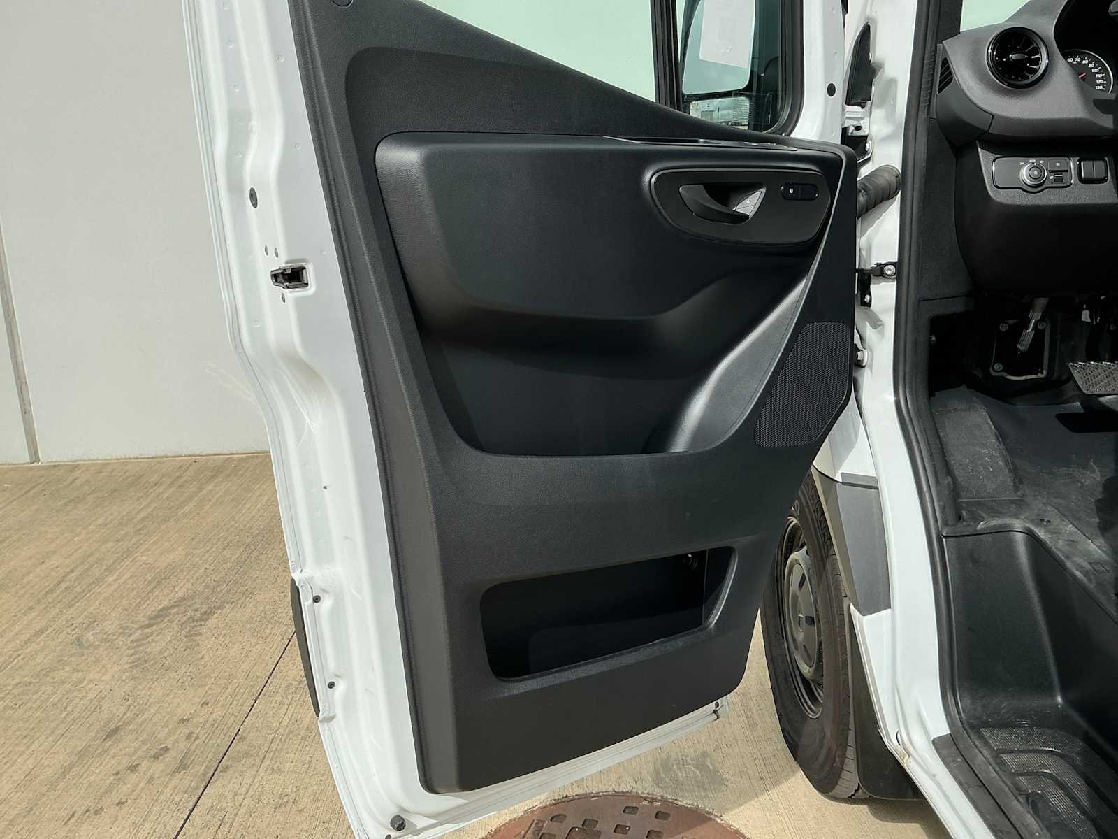 2026 Mercedes-Benz Sprinter Cargo Van Base - Photo 10