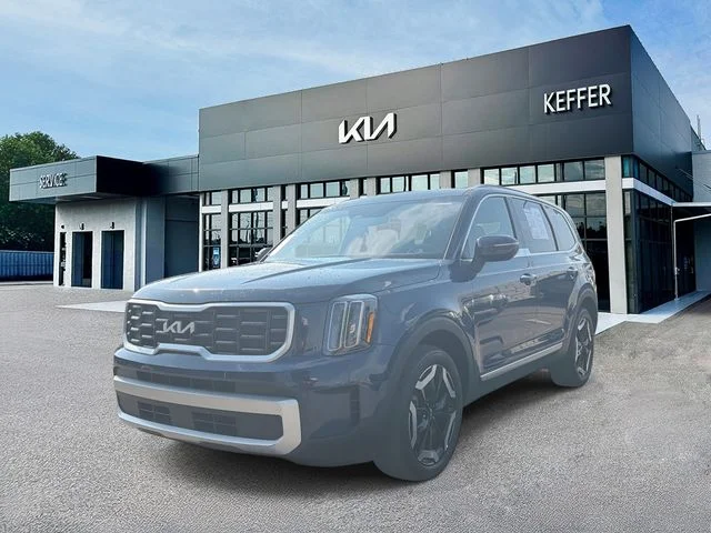 Certified Used 2025 Black Kia S image 4