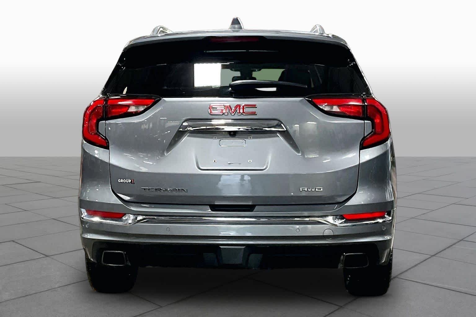 Used 2020 Satin Steel Metallic GMC Denali image 5