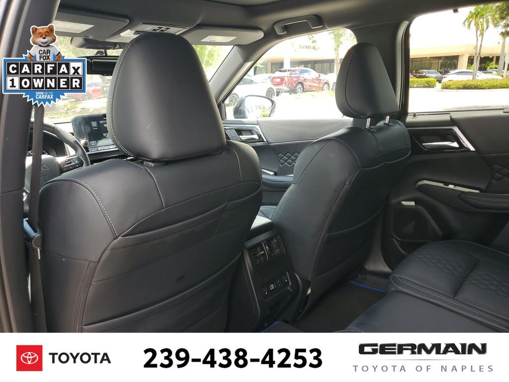 Used 2025 Black Mitsubishi SEL Black Edition image 21