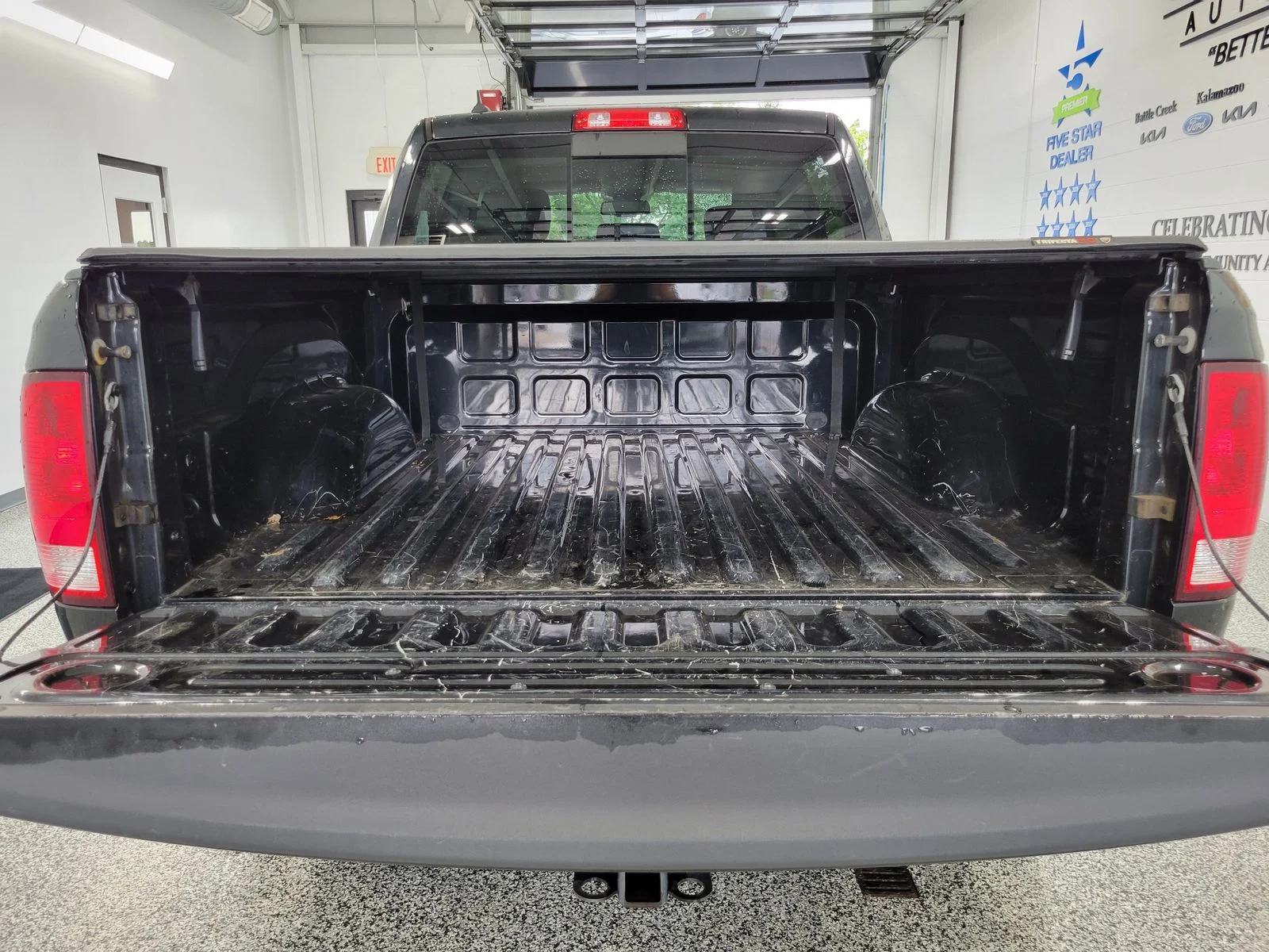 Used 2018 Black Ram Big Horn image 28
