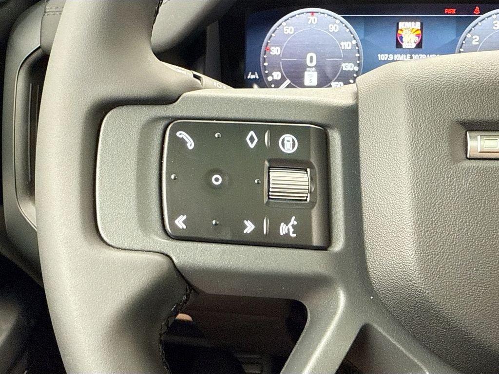 Used 2026 Fuji White Land Rover S image 12
