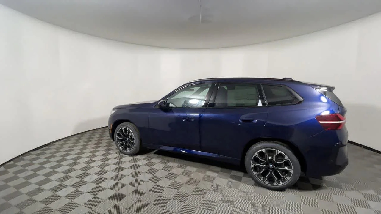 New 2025 Tanzanite Blue II Metallic BMW 30 xDrive image 6