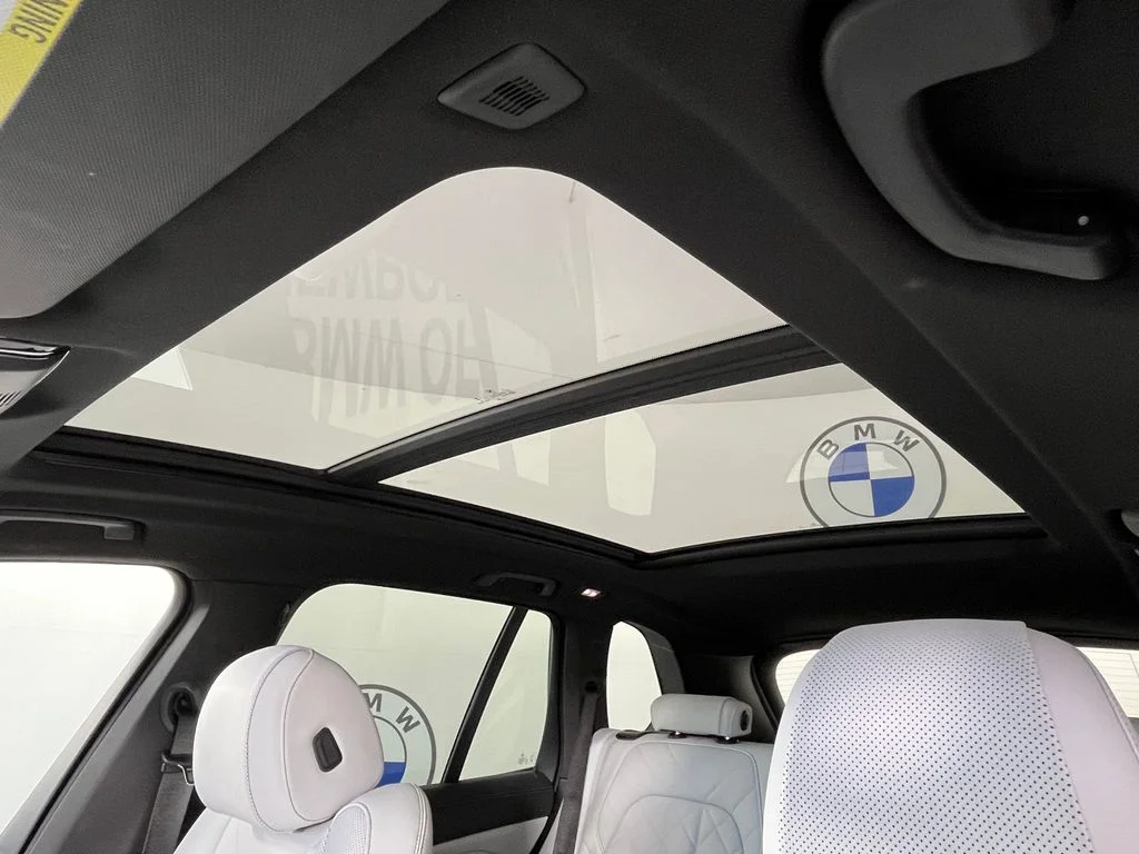 Certified Used 2025 Alpine White BMW xDrive40i image 30