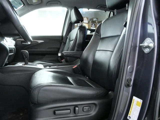 Certified Used 2019  Honda EX-L image 14