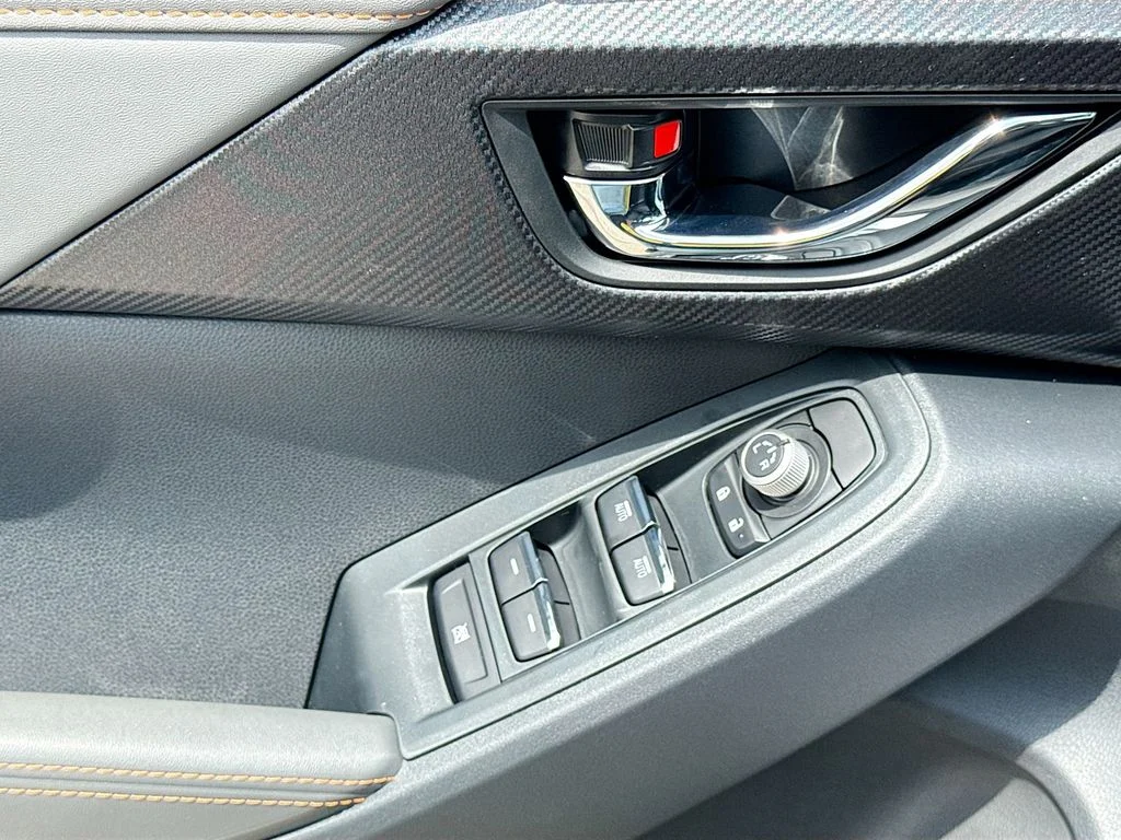 New 2026 ICE SILVER METALLIC Subaru Limited Hybrid image 21
