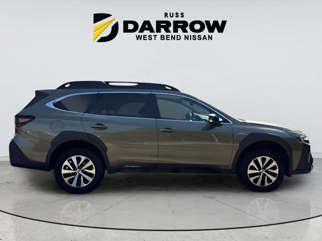 Used 2025 Green Subaru Premium image 6
