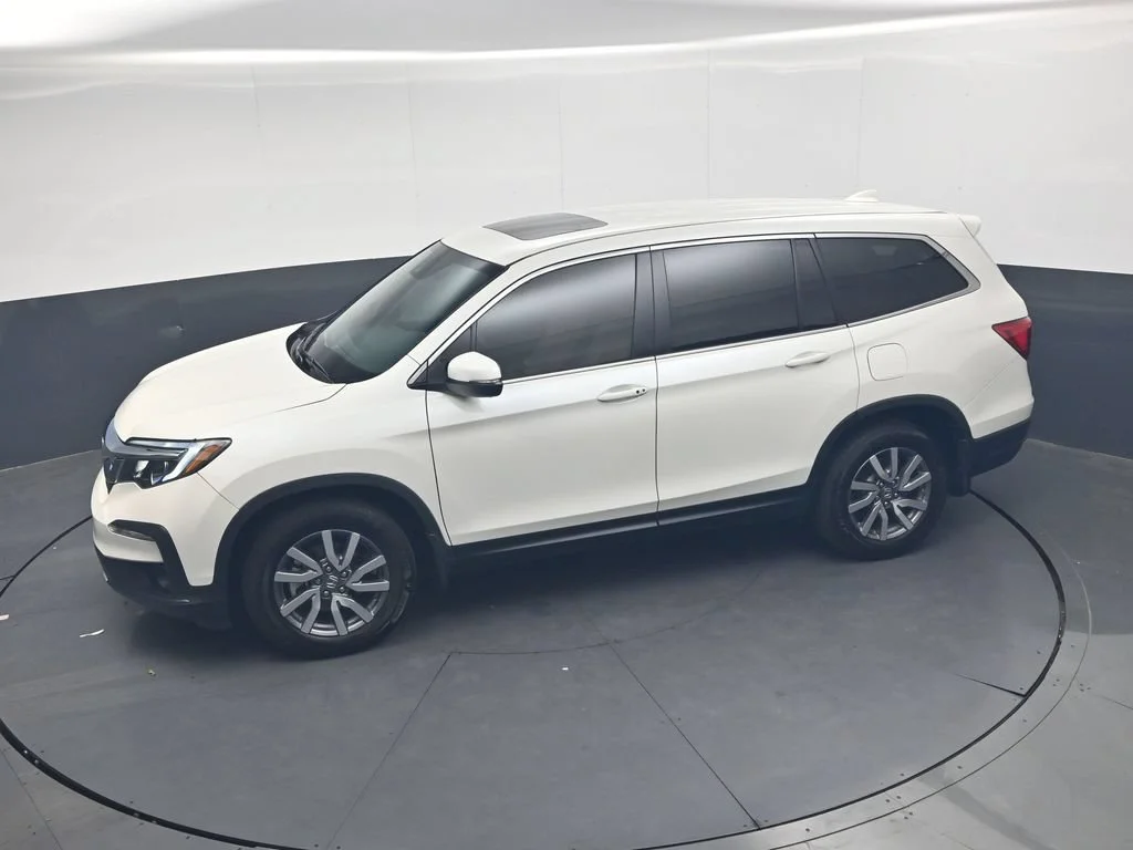 Used 2019 White Diamond Pearl Honda EX-L image 19
