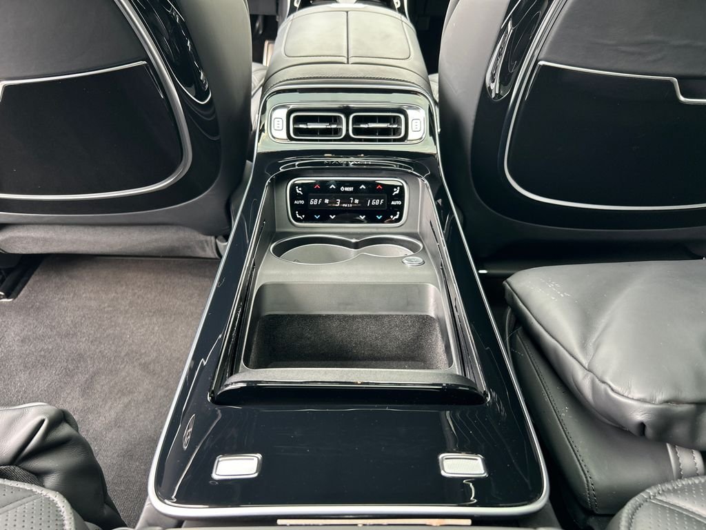 Certified Used 2024  Mercedes-Benz Maybach S 680 image 28