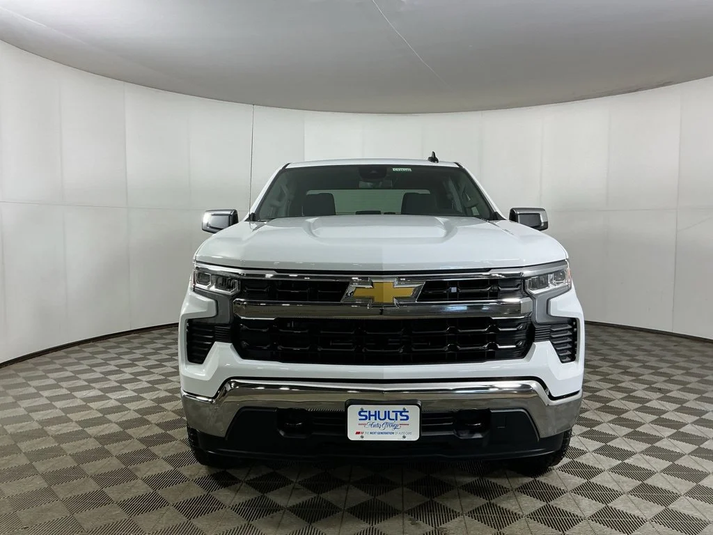 New 2026 Summit White Chevrolet LT (2FL) image 2