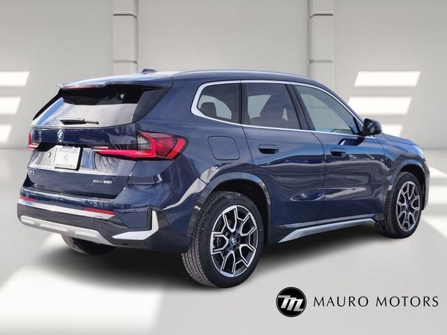 Used 2026 Blue BMW xDrive28i image 3